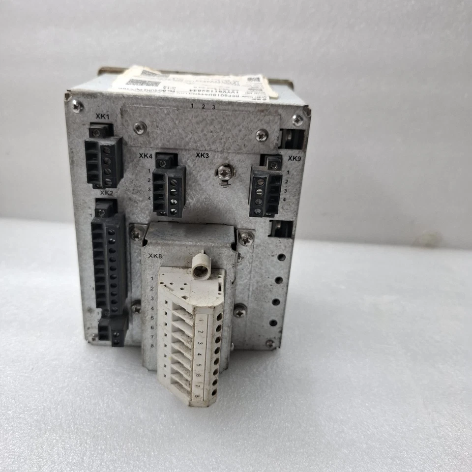 ABB REF601 Feeder Protection Relay REF601BD446NN1XG 24-240V AC/DC